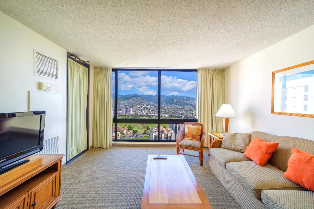 Mountain View Condo, Near Beach, Free Parking!