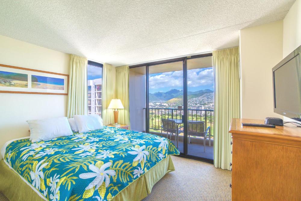 Apartment with Mountain View interior